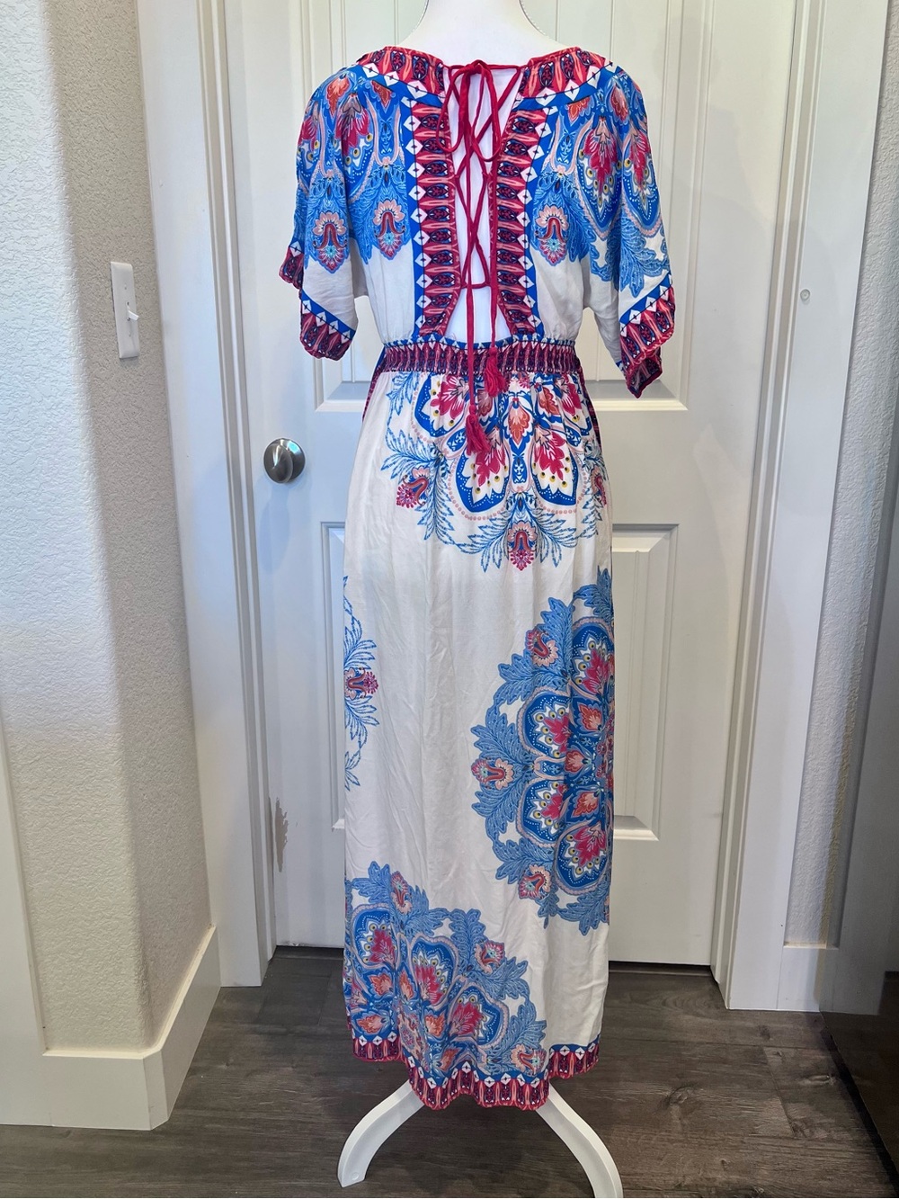 Flying Tomato Printed Paisley Floral Criss Cross Tassel Tie Back Dress Sz Small - Picture 4 of 12